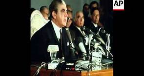 SYND 28/11/70 PAKISTAN PRESIDENT KHAN GIVES A PRESS CONFERENCE