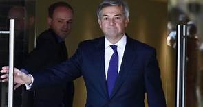Chris Huhne quits cabinet over speeding claims charge