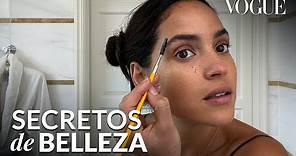 Adria Arjona y su guía para un makeup look bronceado | Vogue México y Latinoamérica