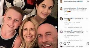 Kelly Preston, l'ultimo post è una dedica a John Travolta: «Buona festa al papà migliore»