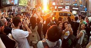 ⁴ᴷ⁶⁰ Walking NYC : Manhattanhenge Sunset on Times Square - 42nd Street