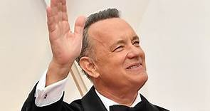 Tráiler de 'Finch': Tom Hanks se enfrenta al fin del mundo en la nueva 'Soy Leyenda' con perro y robot incluidos