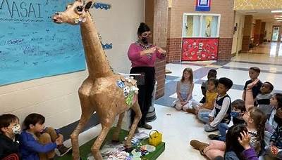 New Giraffe Sculpture at Jesse Wharton Elementary