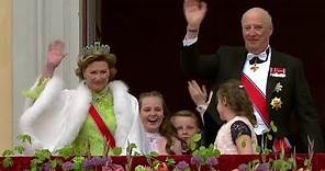 King Harald V of Norway and Queen Sonja 80 year birthday – Greeting on the balcony