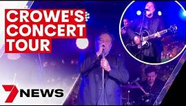 Russell Crowe performs at the Bridge Hotel in Rozelle | 7NEWS