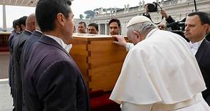 Esto dijo el Papa Francisco justo antes de enterrar a Benedicto XVI: sus 11 años de pontificado