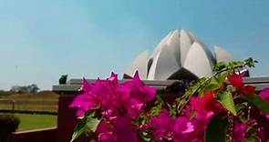 Lotus Temple Bahai New Delhi (Is this the coolest temple in India?)