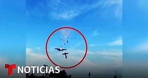 En video: Dos aviones militares chocan durante espectáculo aéreo en Dallas | Noticias Telemundo