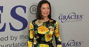 Mimi Rogers gracefully arrives at the 47th Annual Gracie Awards