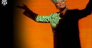 Queen Latifah - Fly Girl (Official Music Video)