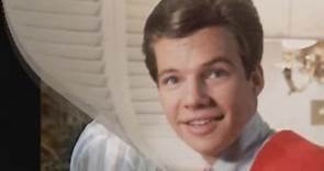Bobby Vee: 1960s pop star dies aged 73 after battle with Alzheimer's disease