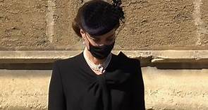 Kate Middleton al funerale del principe Filippo: prove da regina con le perle indossate da Lady Diana