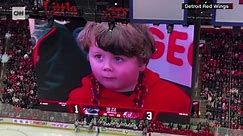 See why hockey fans went crazy for this 4-year-old