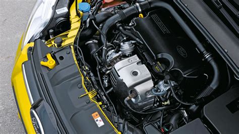 1.0-Liter-EcoBoost-Motor des Ford Focus SEl Hatchback