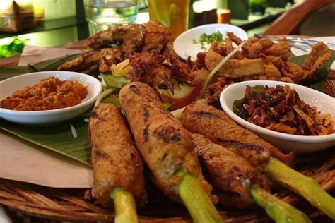 Masak Makanan Khas Bali