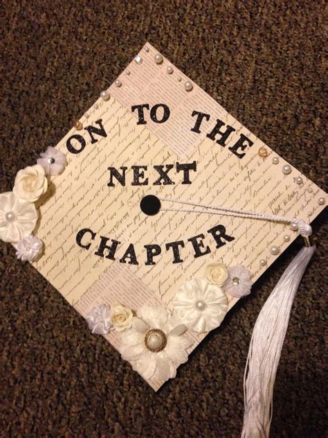 Book Themed Graduation Cap DIY