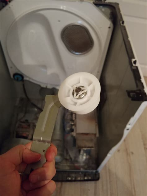 Broken Idler Pulley Samsung Dryer
