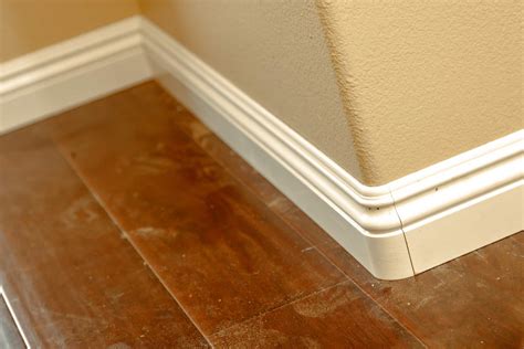 Corner Baseboard T… 