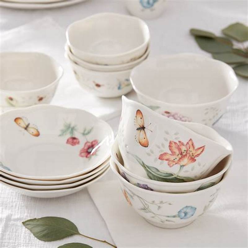 Butterfly Pattern Dinnerware