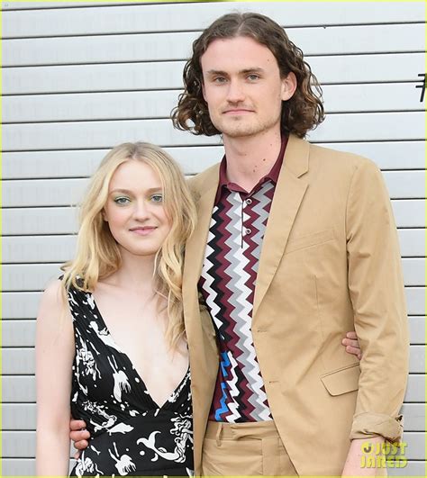 Dakota Fanning and Henry Frye