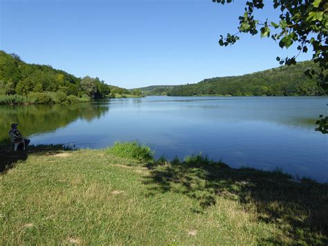 Danau untuk Memancing