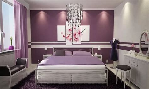 warna ungu pada kamar tidur