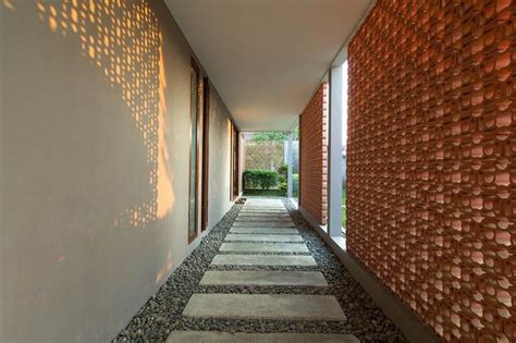 contoh desain lorong samping rumah