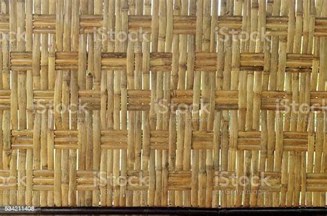 Dinding Anyaman Bambu