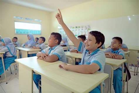 Fasilitas Sekolah di Laos
