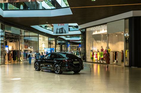 How Do Cars Get Into Malls