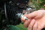 How to Remove Spark Plug From Lawn Mower