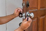 How to Repair a Door Lock