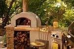 How to Use a Wood Fired Pizza Oven
