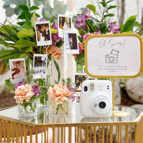 Dekorasi dengan Instax