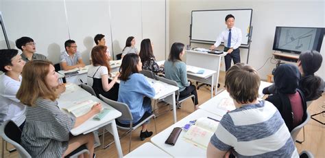 Sekolah Bahasa Jepang dengan Penempatan Kerja