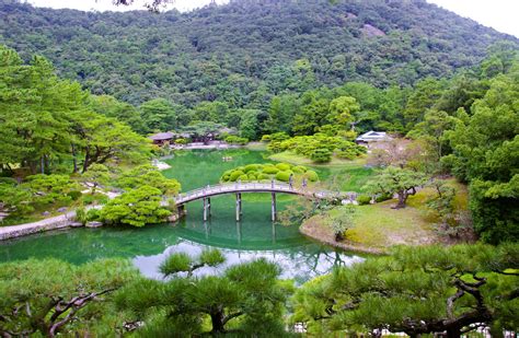 Kebun Ritsurin di Jepang