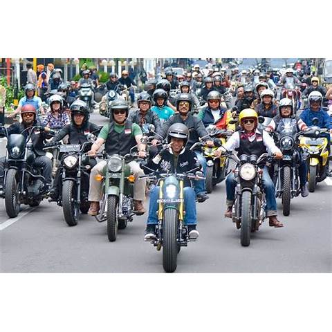 Komunitas Motor Positif Indonesia