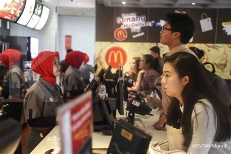 Staff McDonald's Indonesia