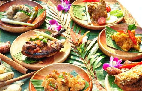 Menikmati Kuliner Indonesia