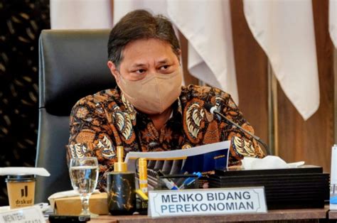 Menjaga Keterhubungan dengan Pihak Terkait Indonesia