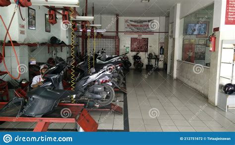 Motorcycle Service Center