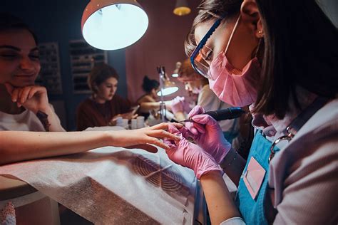 Nail School Class