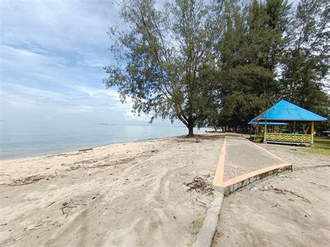 Pantai Salira di Sulawesi Tenggara