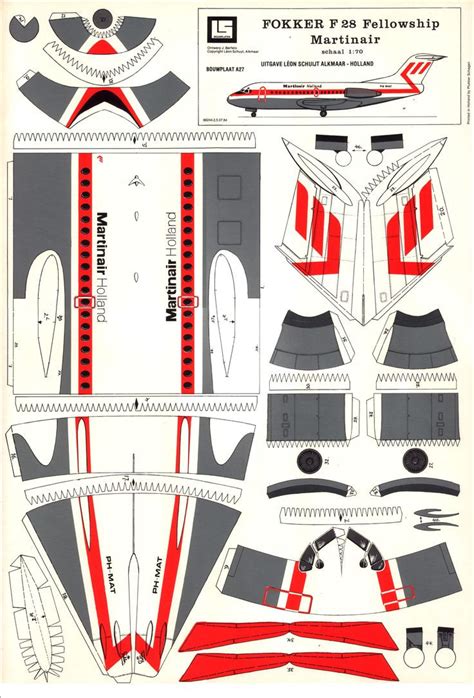 Passenger Plane Papercraft Template