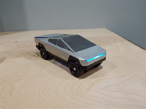 Pinewood Derby Cybertruck Template
