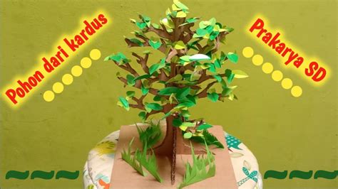 Pohon Literasi dari Kardus