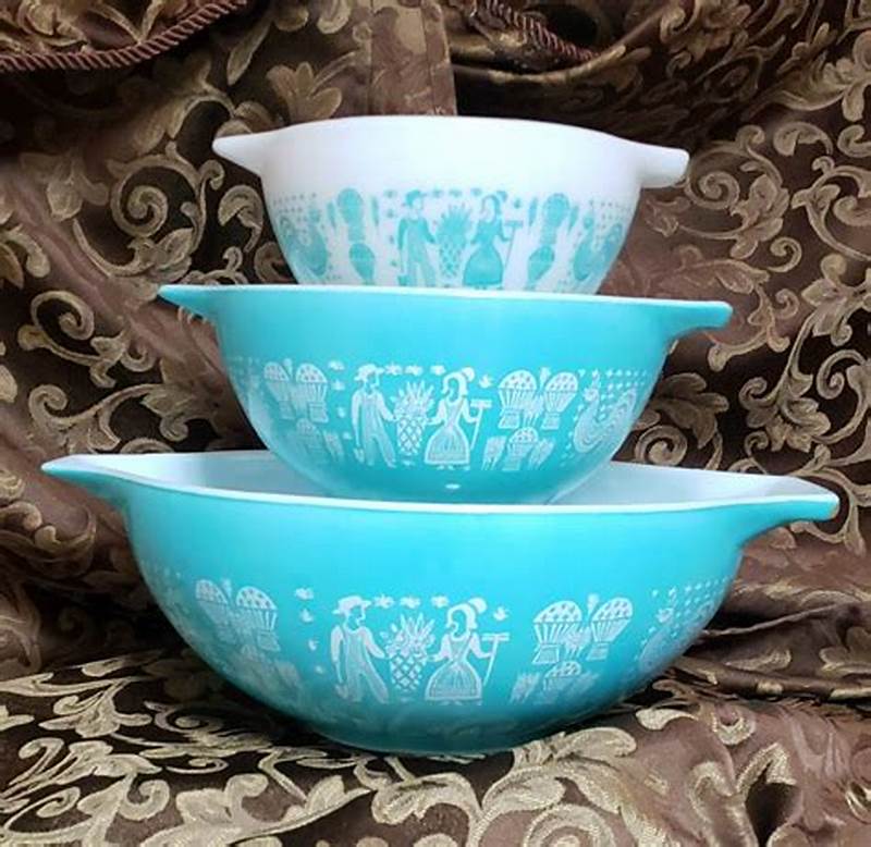 Pyrex Amish Pattern