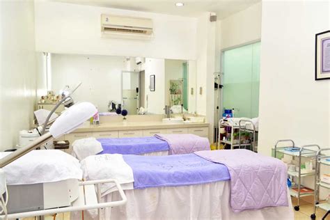Ruang Treatment Klinik Andrologi Surabaya