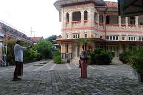 Rumah Gajah Jawa Timur