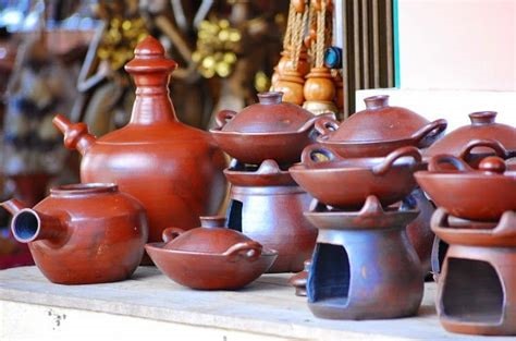 Seni Keramik Indonesia modern